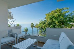 Lovely first line Apartment with Seaviews RDR452